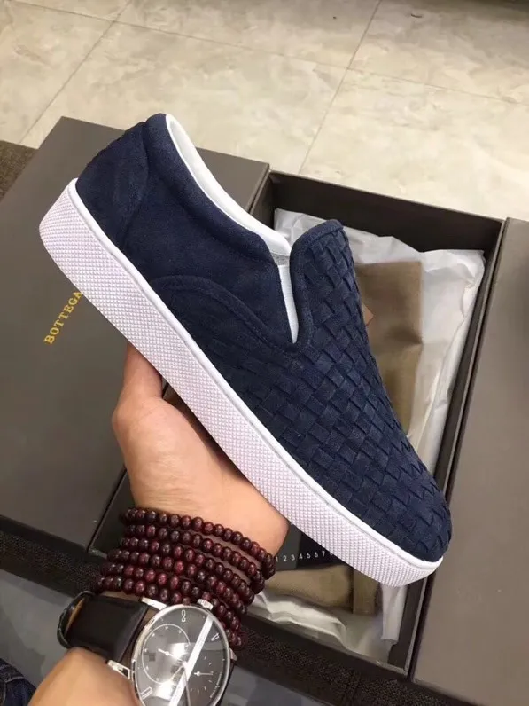 Men's men's shoes 💰420 [New style] 🎍🎍⚠️BOTTEGA VENETA) BV fashionable and casual classic, classic on sale ⬆️⬆️! (High quality) only better than genuine products from counters! Top handcrafted woven decoration [strong]💯💯 Breathable mesh lining plus mixed sheepskin and original latex feet! Genuine rubber anti-slip outsole! ! Super comfortable! Welcome to compare the authentic products at the counter! 38 to 44 (45 can be customized